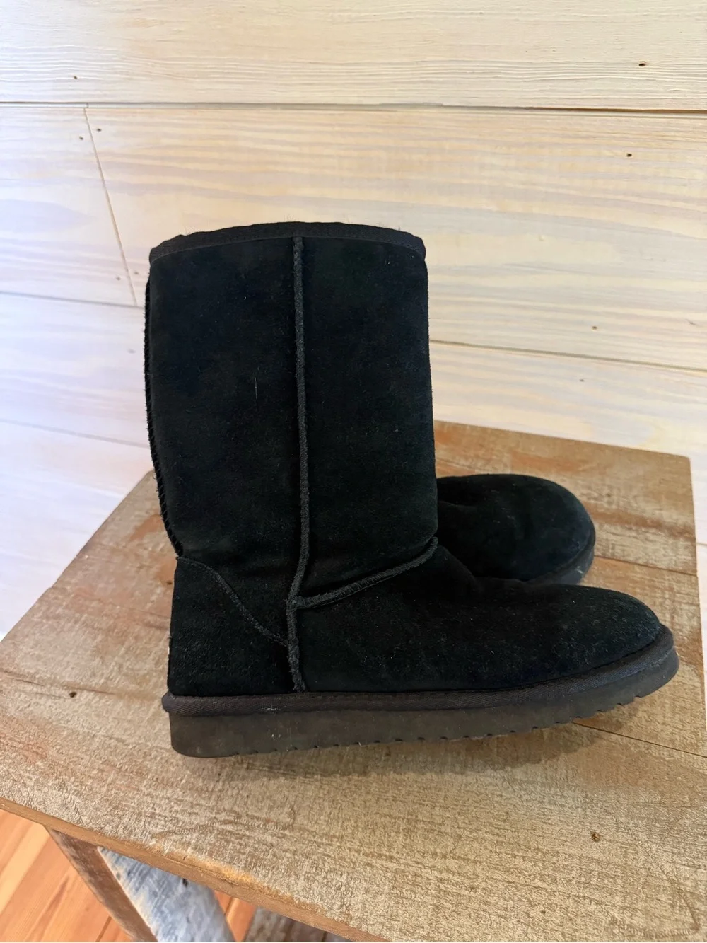 Koolaburra cozy shearling